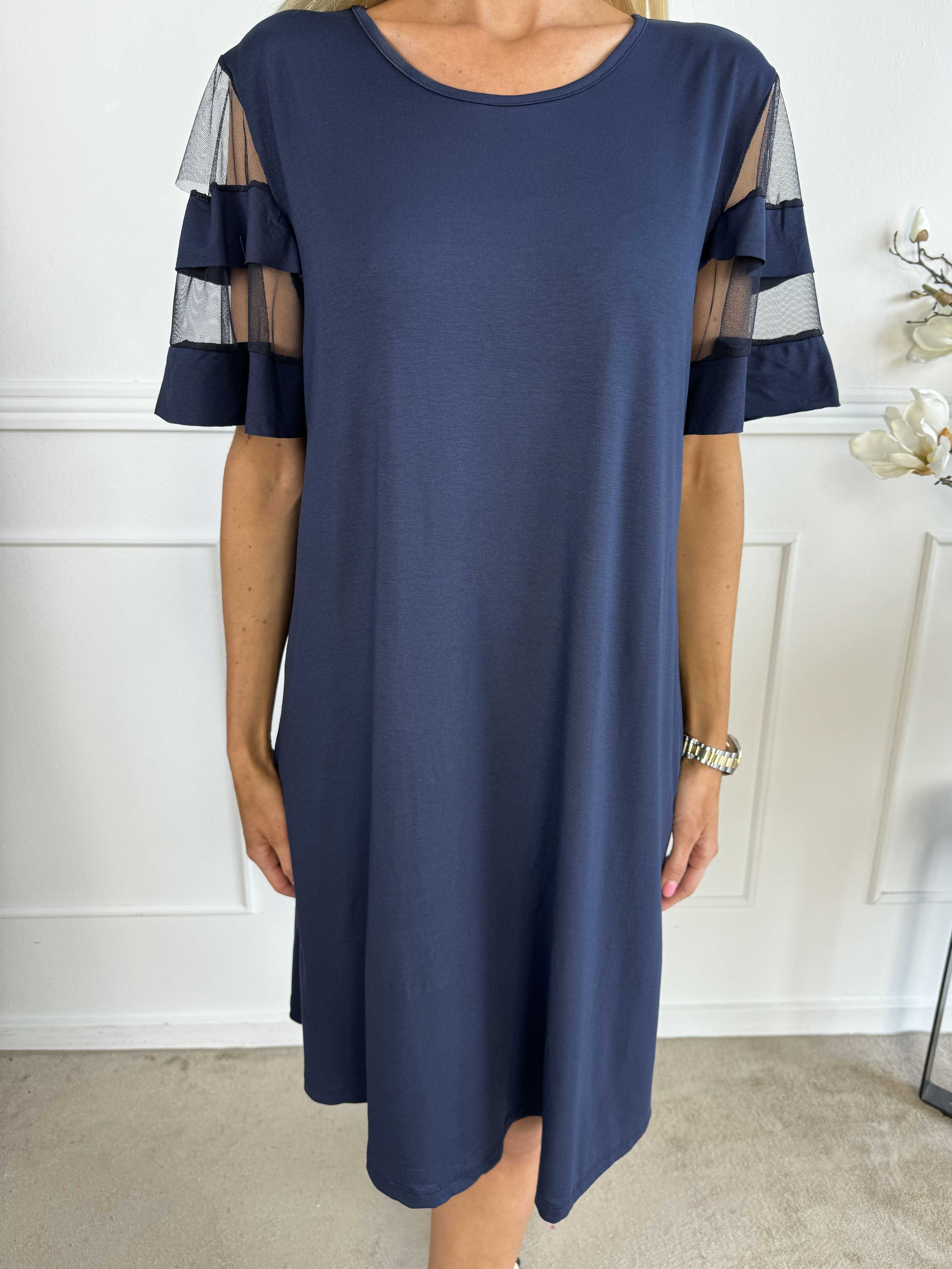 Sakina - T-shirt kjole med fine ærmer